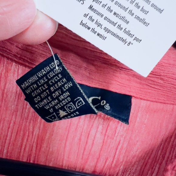 Denim & Co. Crochet & Gauze Blouse, Size 3X NWT - Picture 5 of 11